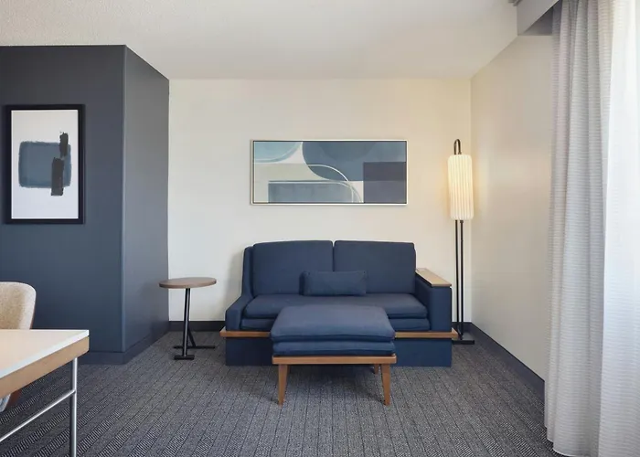 Courtyard By Marriott Little Rock Downtown